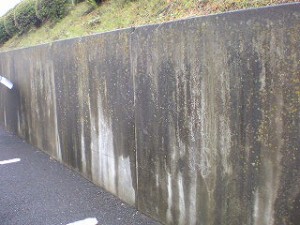 打ち放し　汚れ